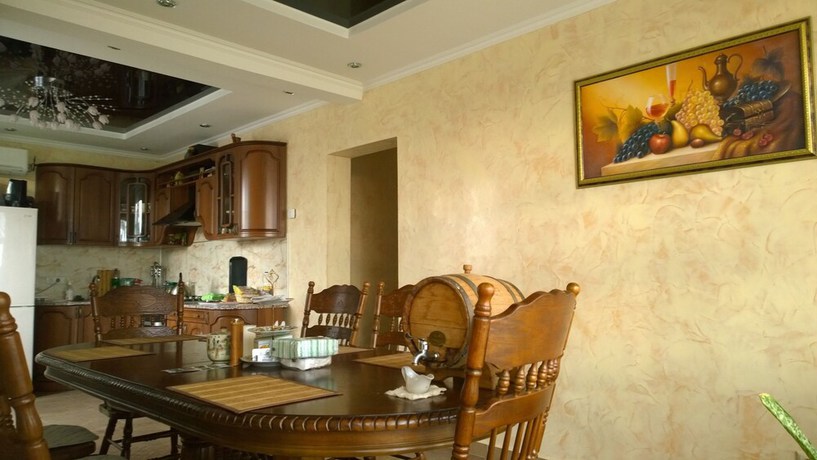 Imagen de la habitación del Hotel HappyLinn. Foto 4