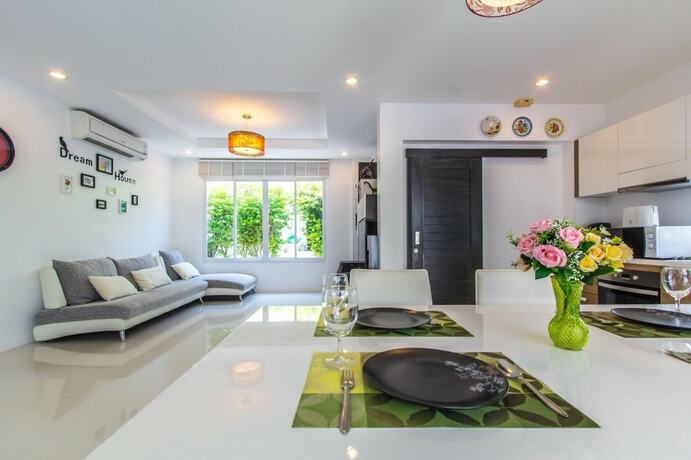 Imagen general del Hotel Happy-home Pool Villa. Foto 11
