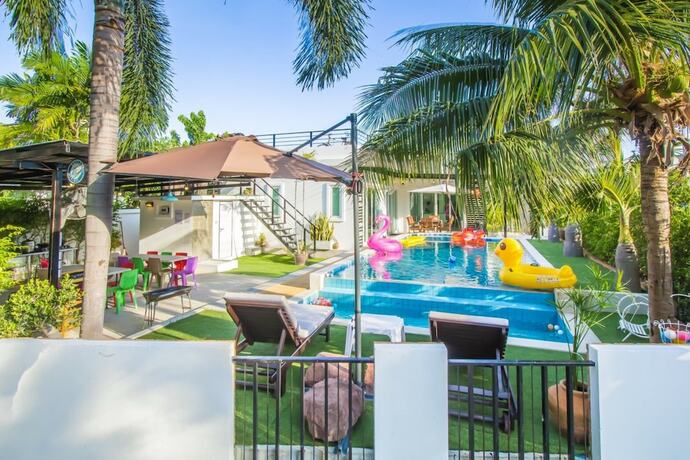 Imagen general del Hotel Happy-home Pool Villa. Foto 19