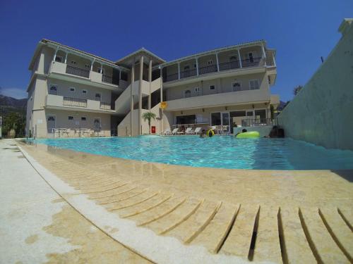 Imagen general del Hotel Happyland Apartments. Foto 2