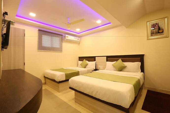 Imagen de la habitación del Hotel Happyland. Foto 12