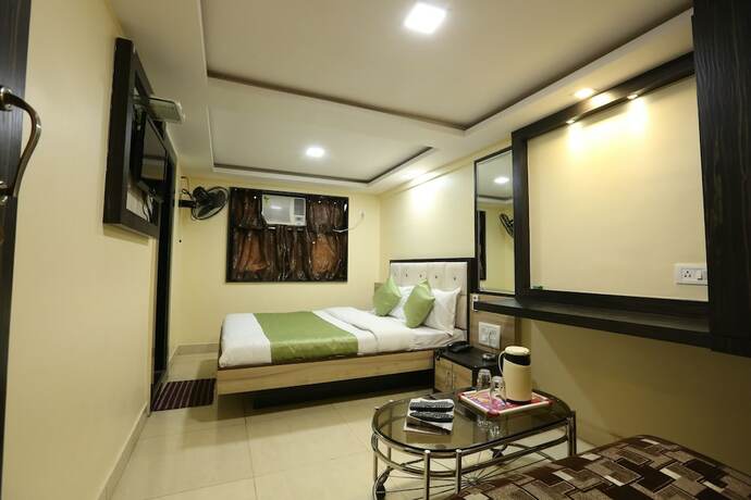Imagen de la habitación del Hotel Happyland. Foto 18