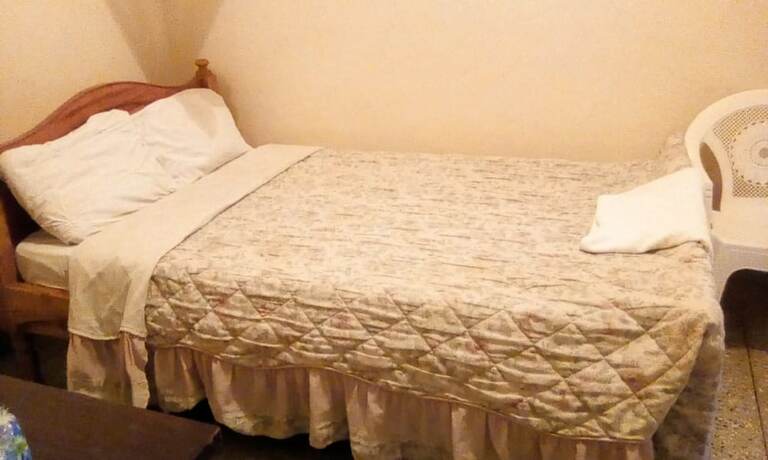 Imagen de la habitación del Hotel Haqy Guest House. Foto 15