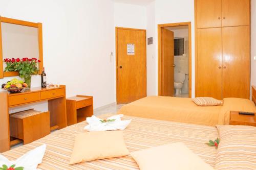 Imagen de la habitación del Hotel Haraki Bay and Luxury Apartments. Foto 7