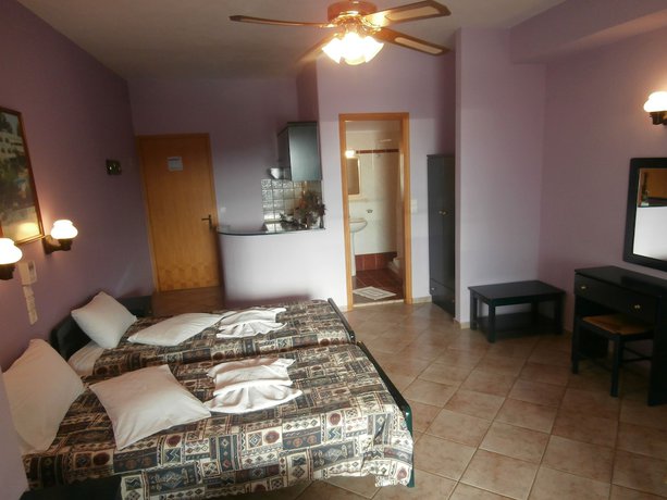 Imagen de la habitación del Hotel Haravgi, Patitiri. Foto 6