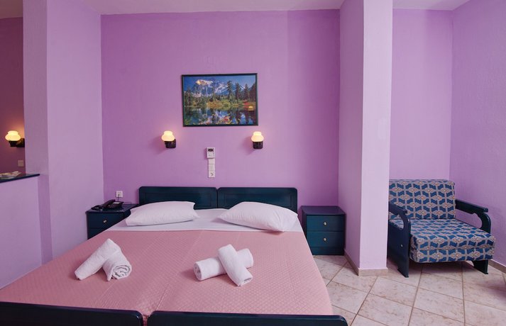 Imagen de la habitación del Hotel Haravgi, Patitiri. Foto 14