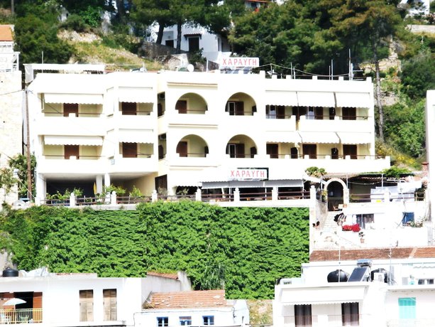 Imagen general del Hotel Haravgi, Patitiri. Foto 1