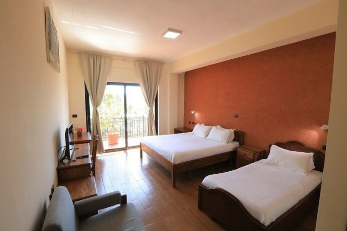 Imagen de la habitación del Hotel Harbe. Foto 15