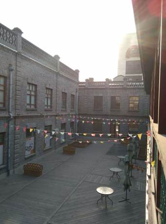 Imagen de los exteriores del Hotel Harbin Wheat International Youth Hostel. Foto 9