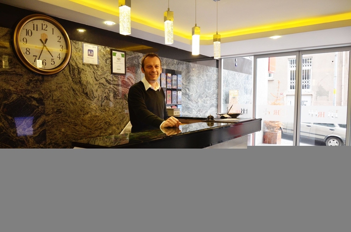 Imagen de los interiores del Hotel Harbiye Residence. Foto 15