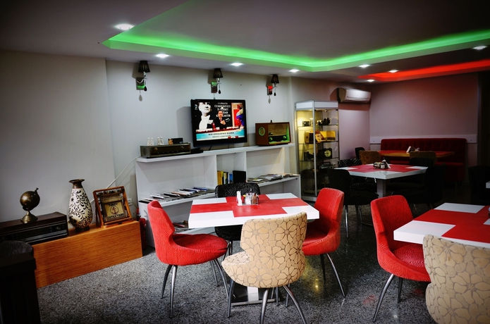 Imagen del bar/restaurante del Hotel Harbiye Residence. Foto 3
