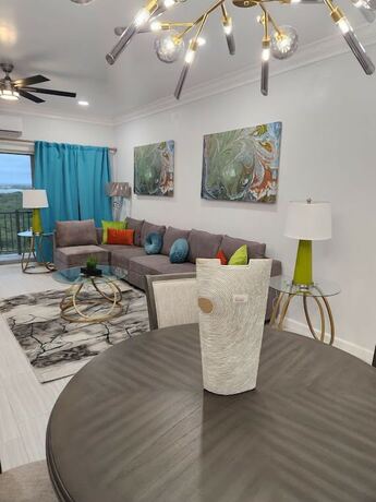 Imagen de la habitación del Hotel Harbor Breeze Villas. Foto 13