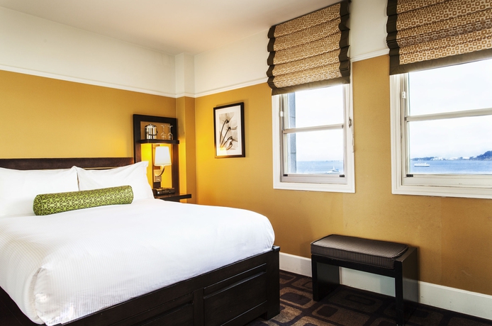 Imagen de la habitación del Hotel Harbor Court. Foto 6