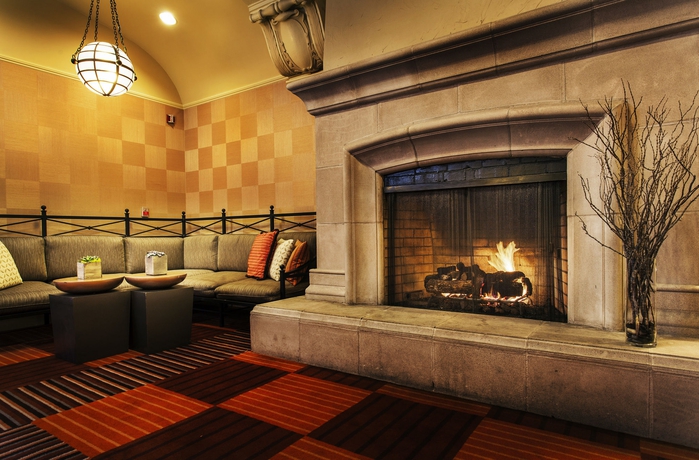 Imagen de los interiores del Hotel Harbor Court. Foto 12