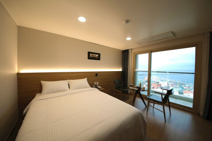 Imagen general del Hotel Harbor. Foto 11