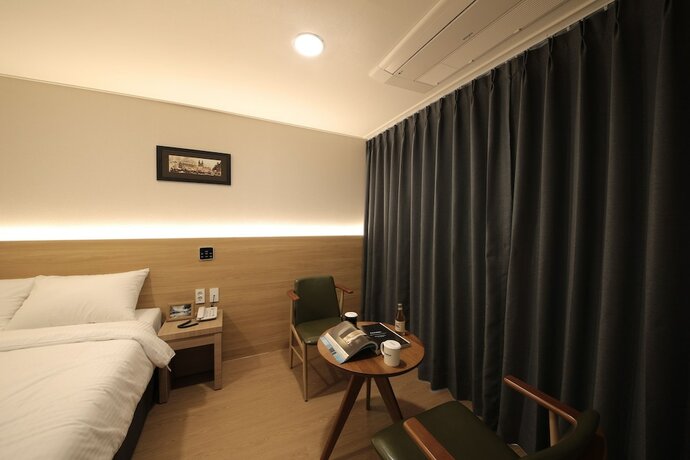 Imagen de la habitación del Hotel Harbor. Foto 19