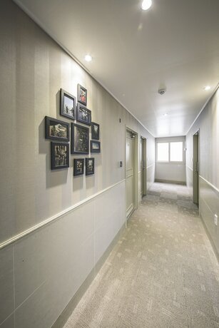 Imagen de los interiores del Hotel Harbor. Foto 25