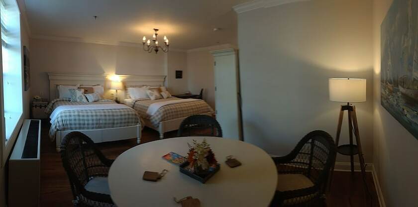 Imagen de la habitación del Hotel Harbor House Inn. Foto 10