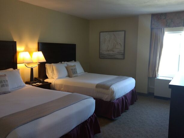 Imagen de la habitación del Hotel Harbor House Inn. Foto 12