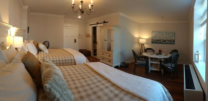 Imagen de la habitación del Hotel Harbor House Inn. Foto 14