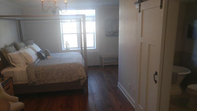 Imagen de la habitación del Hotel Harbor House Inn. Foto 18