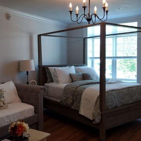 Imagen de la habitación del Hotel Harbor House Inn. Foto 19