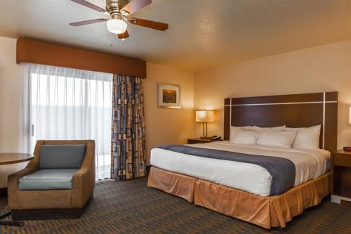 Imagen de la habitación del Hotel Harbor House Inn Morro Bay. Foto 13