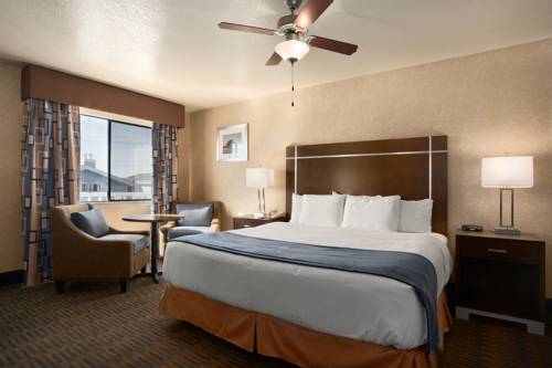 Imagen de la habitación del Hotel Harbor House Inn Morro Bay. Foto 15