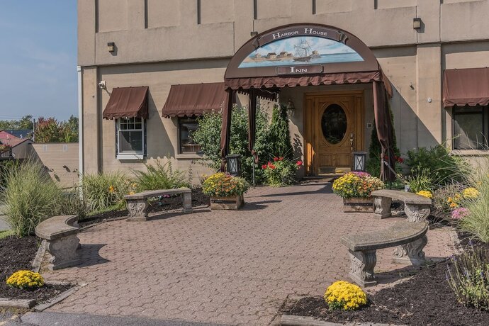 Imagen general del Hotel Harbor House Inn, Sackets Harbor. Foto 4
