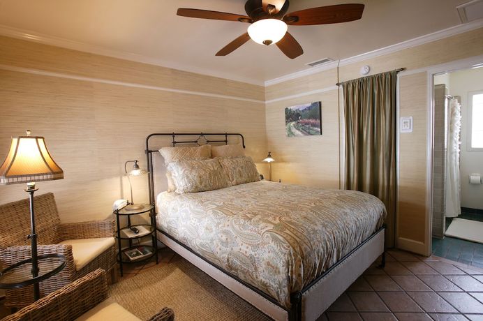 Imagen de la habitación del Hotel Harbor House Inn, Santa Barbara. Foto 3