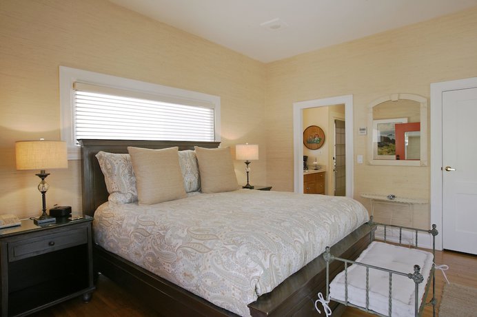Imagen de la habitación del Hotel Harbor House Inn, Santa Barbara. Foto 8