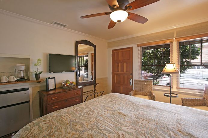 Imagen de la habitación del Hotel Harbor House Inn, Santa Barbara. Foto 18