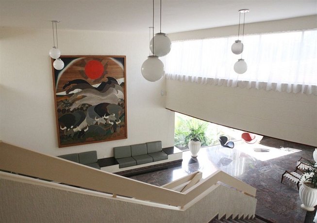 Imagen de los interiores del Hotel Harbor Inn Londrina. Foto 11