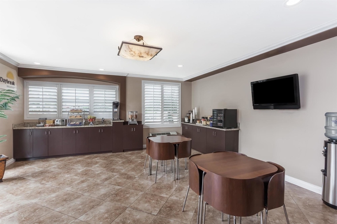 Imagen del bar/restaurante del Hotel Harbor Inn and Suites. Foto 1