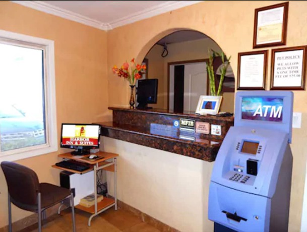Imagen de los interiores del Hotel Harbor Inn and Suites, Oceanside. Foto 19