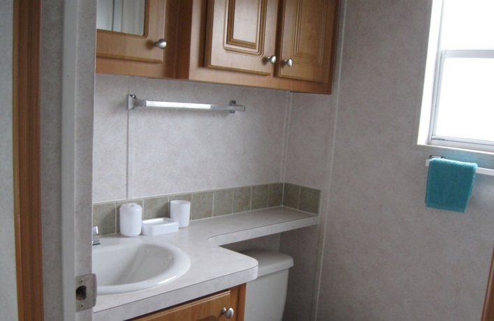 Imagen de la habitación del Hotel Harbor Lakes RV Resort. Foto 12