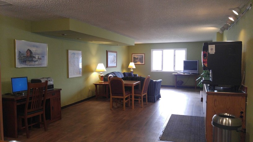 Imagen de los interiores del Hotel Harbor Lights Lodge. Foto 17