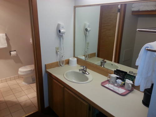 Imagen de la habitación del Hotel Harbor Lite Lodge. Foto 9