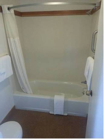 Imagen de la habitación del Hotel Harbor Lite Lodge. Foto 13