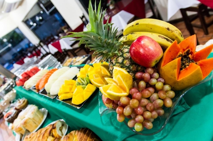 Imagen del bar/restaurante del Hotel Harbor Self Buriti Suites. Foto 3