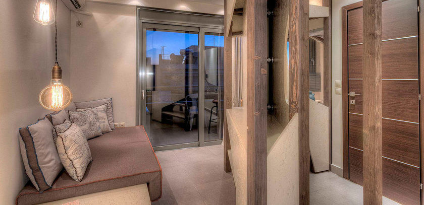 Imagen de los interiores del Hotel Harbor Suites. Foto 9