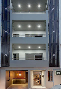 Imagen de los exteriores del Hotel Harbor Suites. Foto 7