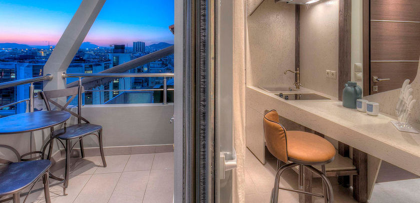 Imagen de los interiores del Hotel Harbor Suites. Foto 12