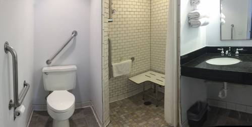 Imagen de la habitación del Hotel Harbor Town Inn. Foto 8