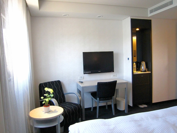 Imagen de la habitación del Hotel Harbor View. Foto 8