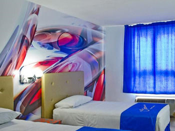 Imagen de la habitación del Hotel Harbor and Casino Curacao. Foto 2