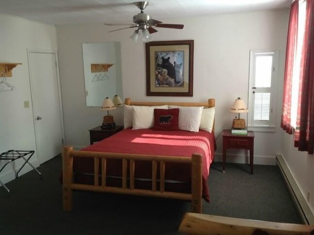 Imagen de la habitación del Hotel Harbor\'s Edge Motel. Foto 11