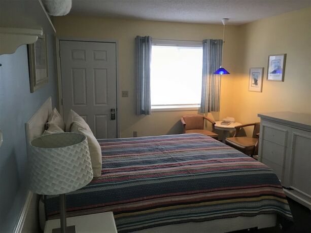 Imagen de la habitación del Hotel Harbor\'s Edge Motel. Foto 15