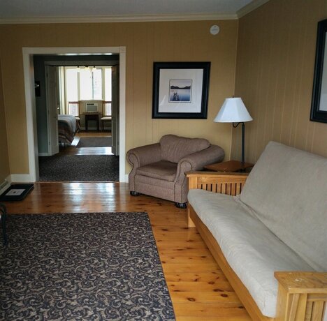 Imagen de la habitación del Hotel Harbor\'s Edge Motel. Foto 19