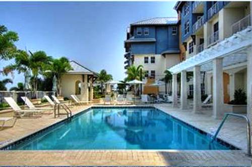 Imagen de la habitación del Hotel Harborside Suites At Little Harbor. Foto 2